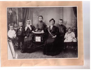 DMMBERNSTEINFAMILYRUSSIA